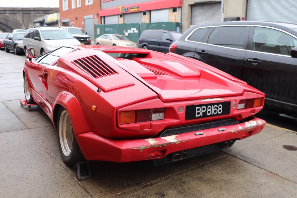 Lamborghini countach 1989