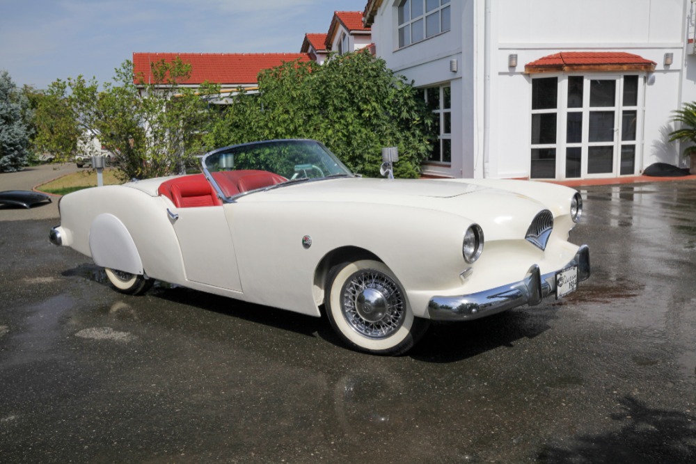 1954 Kaiser Darrin 