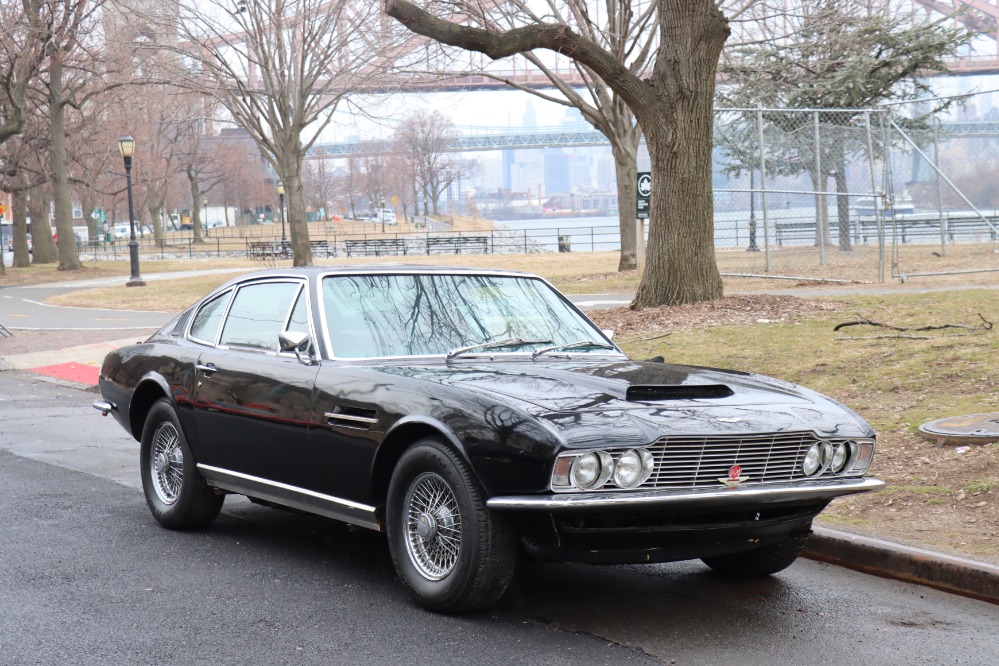 1970 Aston Martin DBS 